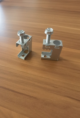 China a braçadeira de aço do suporte da canalização do feixe 65Mn de 41x21mm galvanizou pre fornecedor